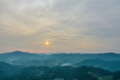 达州市开江县水墨风景 远山夕阳