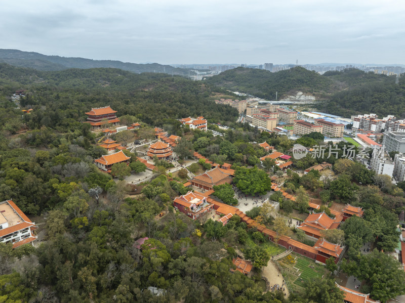 福建泉州少林寺寺庙闽南古建筑古寺红墙航拍