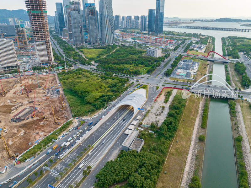 城市道路河流