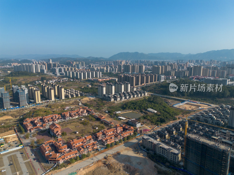 仙游城区建筑群航拍全景，新旧建筑交错