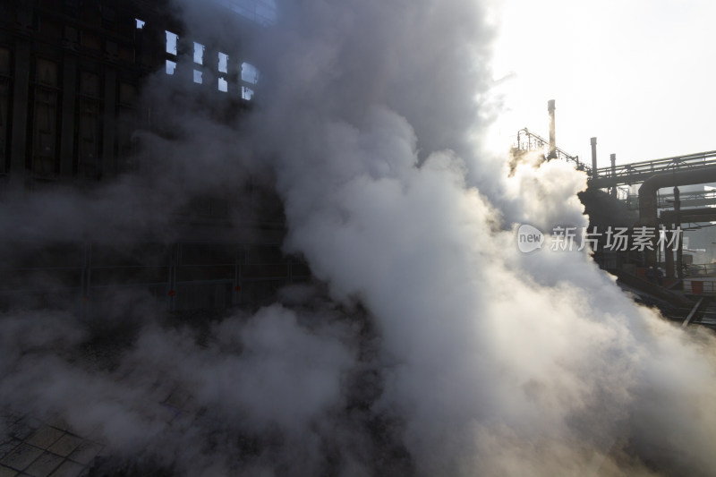 工厂车间蒸汽排放场景