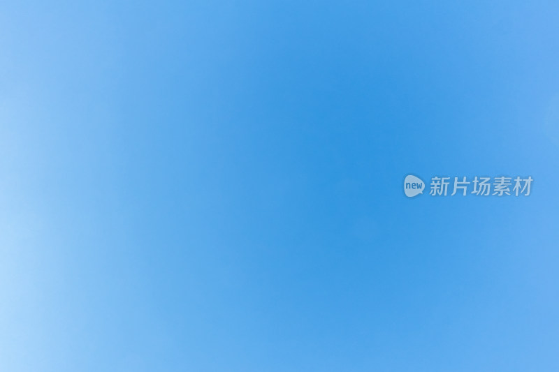 蔚蓝的天空