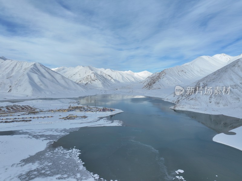 新疆帕米尔高原昆仑雪山白沙湖航拍