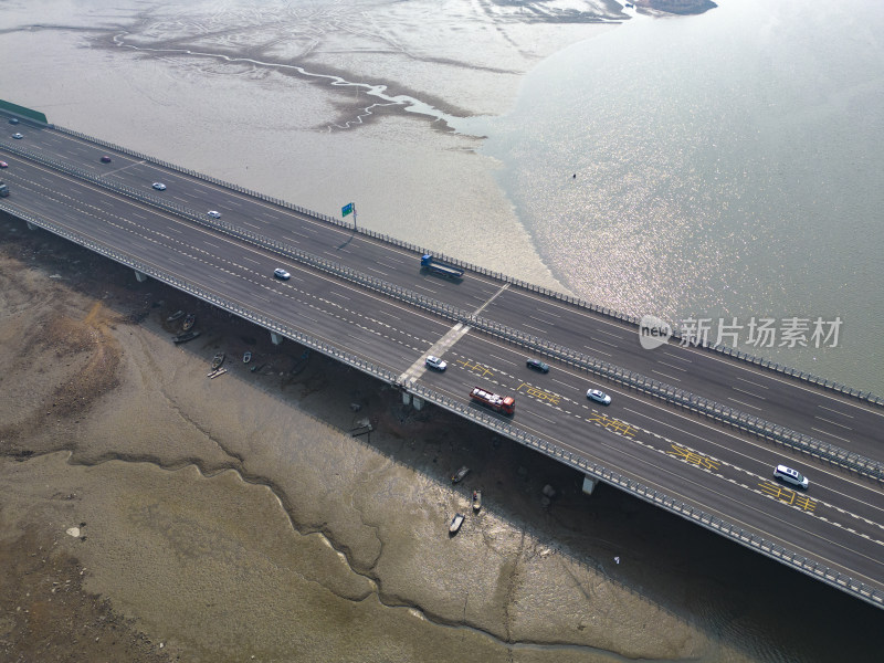 航拍沿海高速公路及桥梁