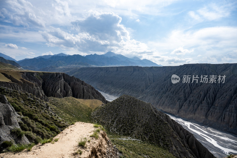 新疆独山子大峡谷