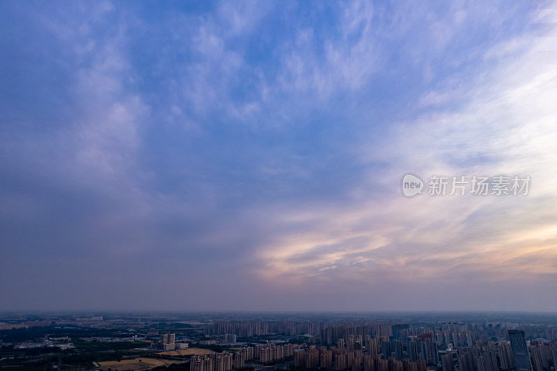 河南商丘日月湖晚霞航拍图