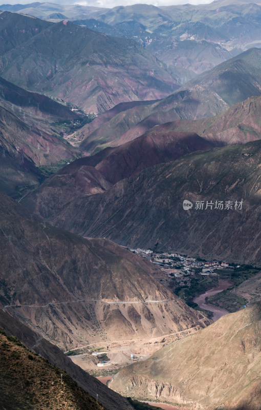 觉巴山遥望澜沧江河谷