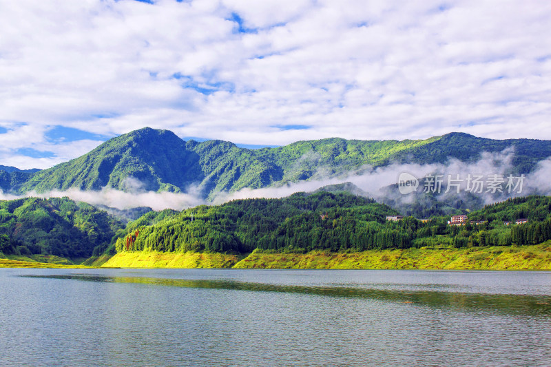 风景湖泊雅女湖