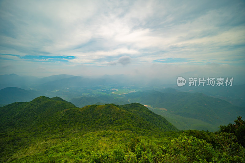 江门隆文老村风车山山顶风景