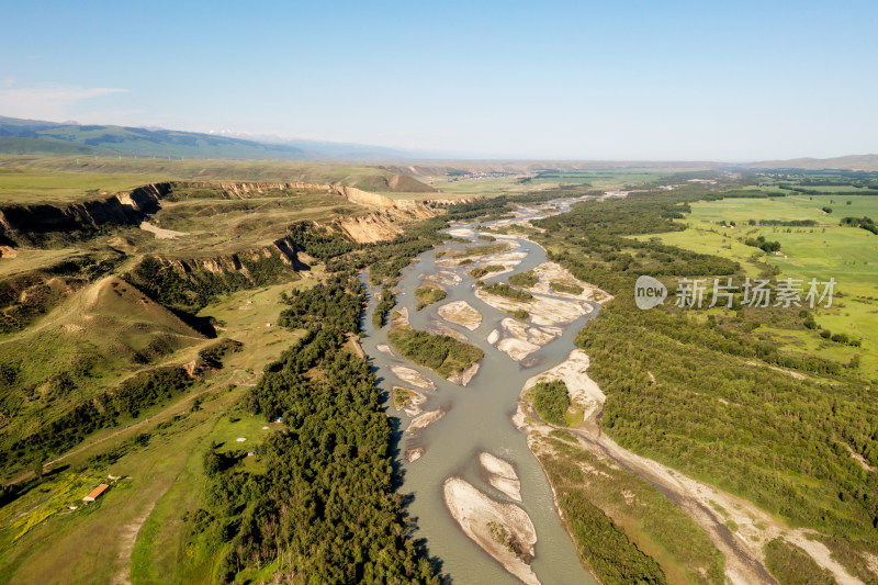 中国新疆特克斯河自然风光