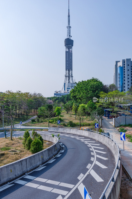 广州雕塑公园栈道与电视塔现代城市建筑