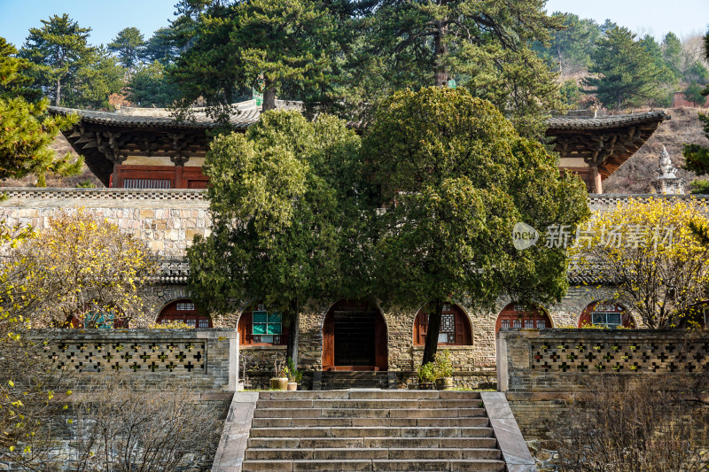 山西省忻州市五台县佛光寺正殿东大殿