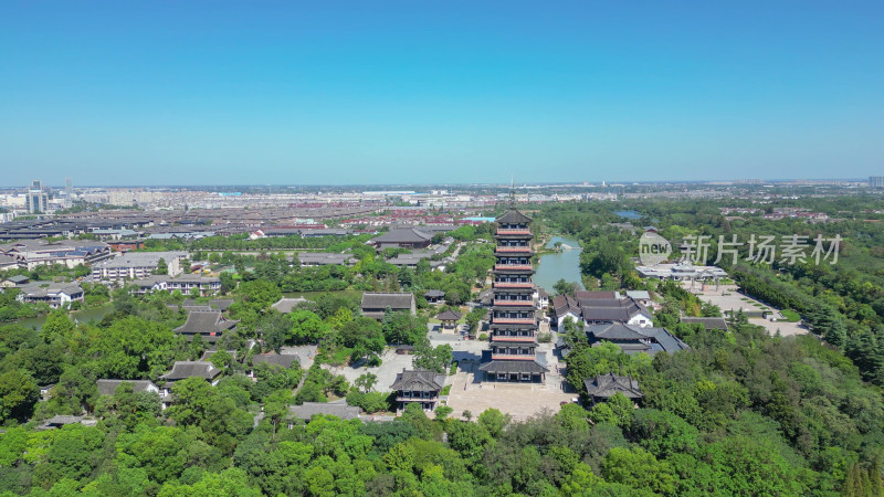 航拍江苏扬州瘦西湖景区大明寺