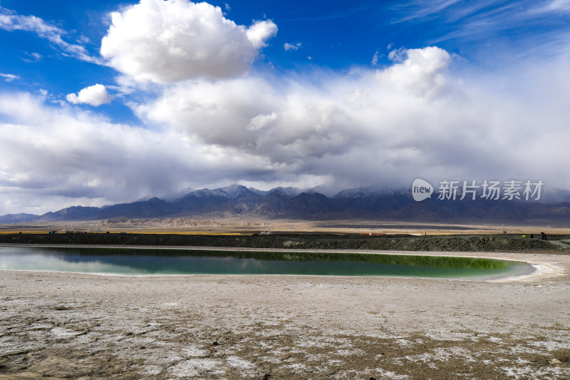 翡翠湖天空之镜自然景观