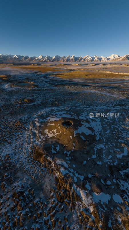 新疆南疆塔县帕米尔木吉火山群航拍