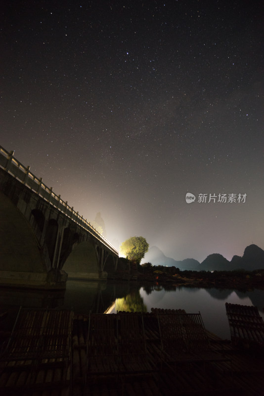 广西桂林山水星空