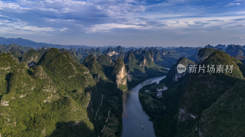 广西省桂林市喀斯特地貌山水风景