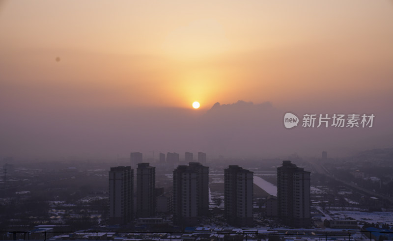 城市日出高楼景观