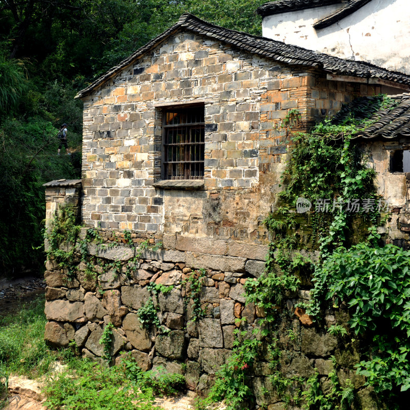 古色古香的传统古建筑屋檐 安徽查济古村