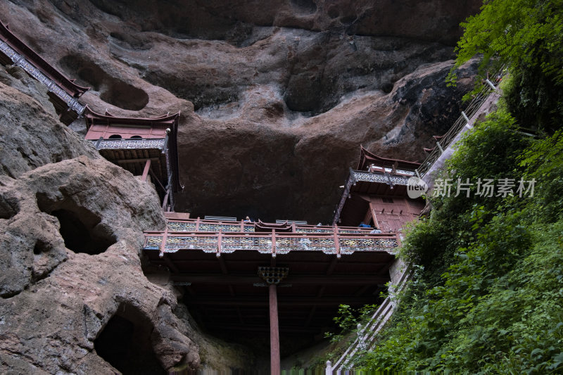 福建三明市泰宁大金湖悬空寺