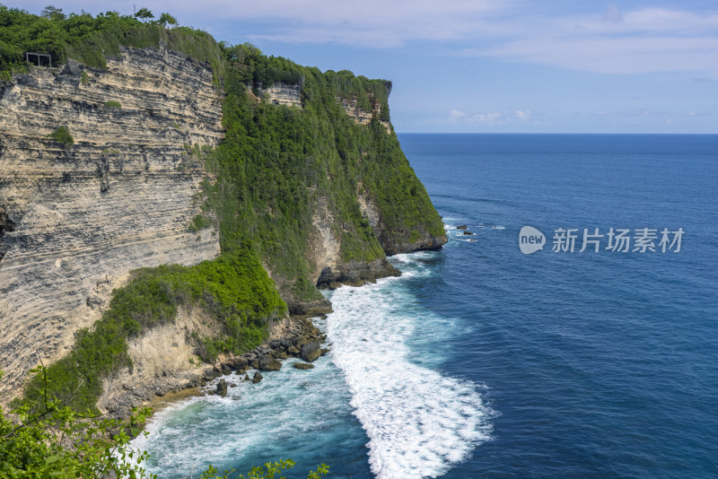 印尼巴厘岛悬崖海岸线风光航拍