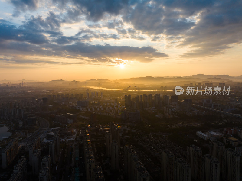 浙江宁波镇海市区日出朝霞航拍