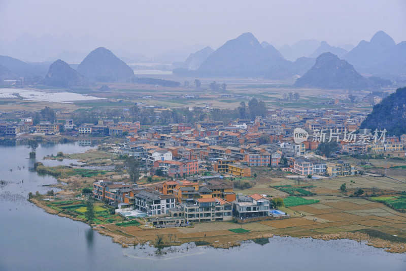 云南普者黑风景区，青龙山，俯瞰风景