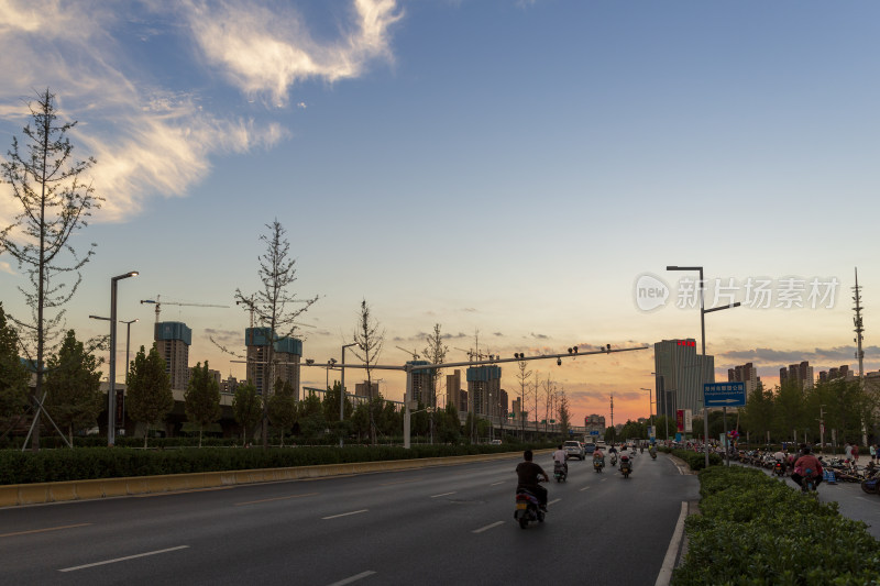 城镇风景楼群街景