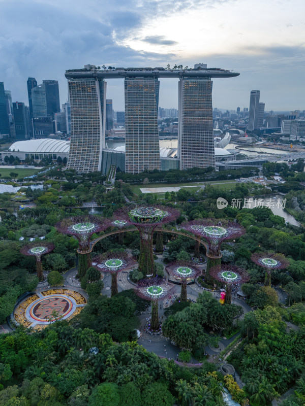 新加坡滨海湾金沙海滨奥林匹克蓝调夜景航拍