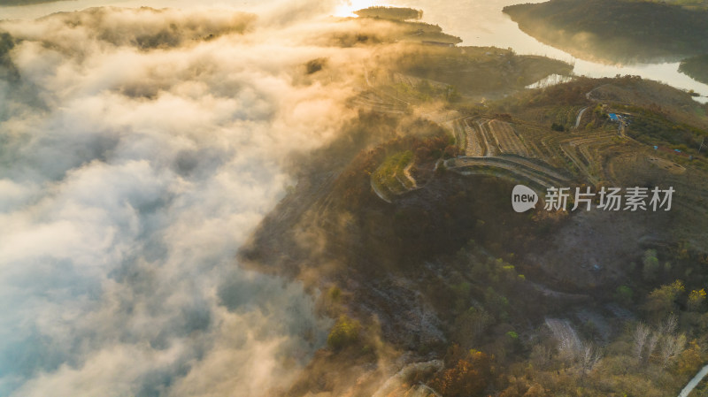 航拍视角山川云雾自然风景