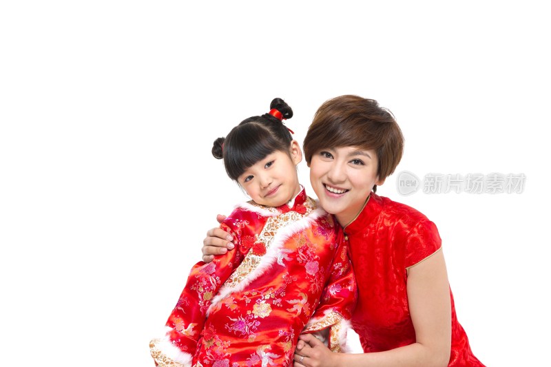 棚拍中国新年快乐的唐装母女