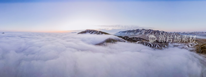 青海拉脊山云海日出