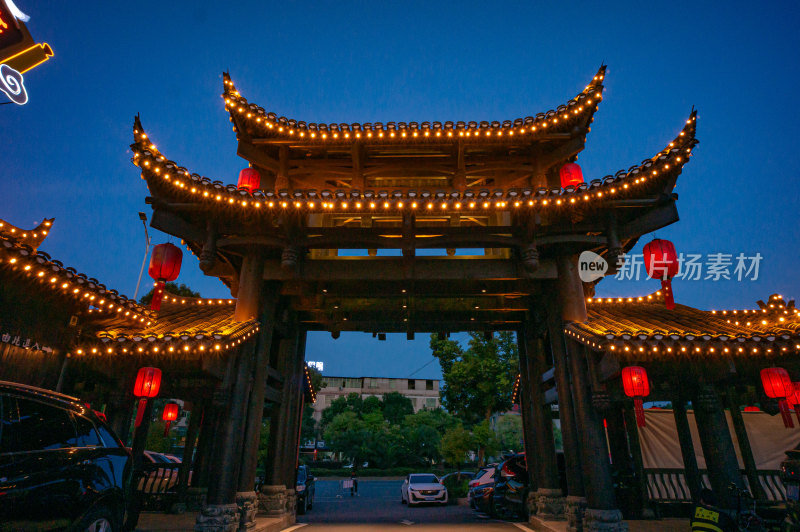 湖南衡阳衡洲府民俗文化村古建筑夜景