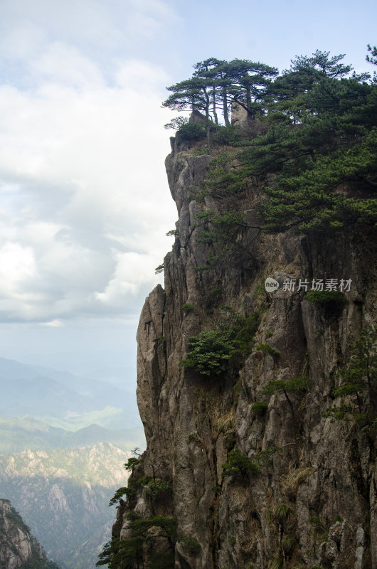 黄山松崖绝壁 险峻山峦 峰峦叠嶂