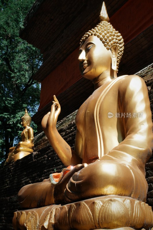 泰国寺庙清迈契迪龙寺