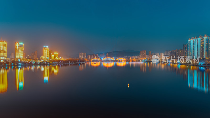 中国吉林省吉林市城市夜景