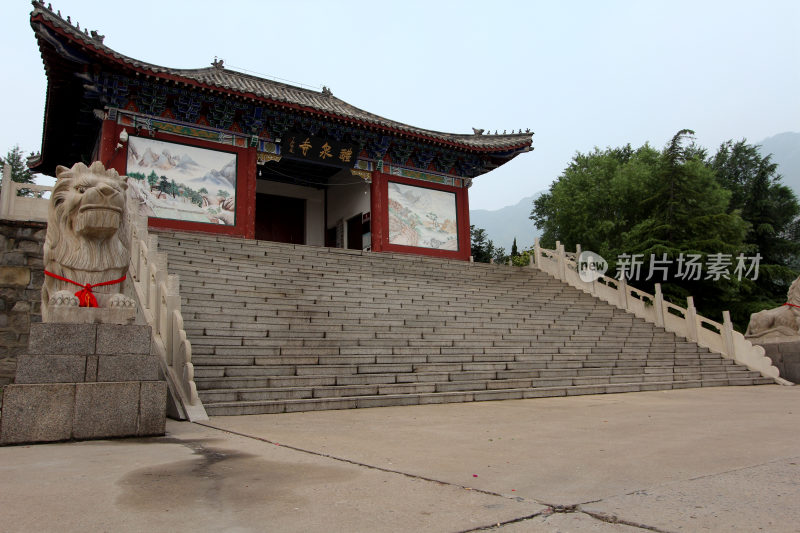 山东著名旅游景点醴泉寺建筑风格