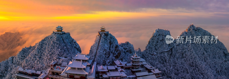 河南老君山清晨雪后云海日出航拍