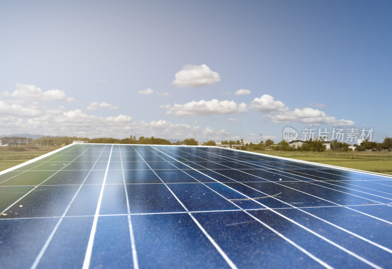光伏发电大片的光伏板新能源太阳能产业