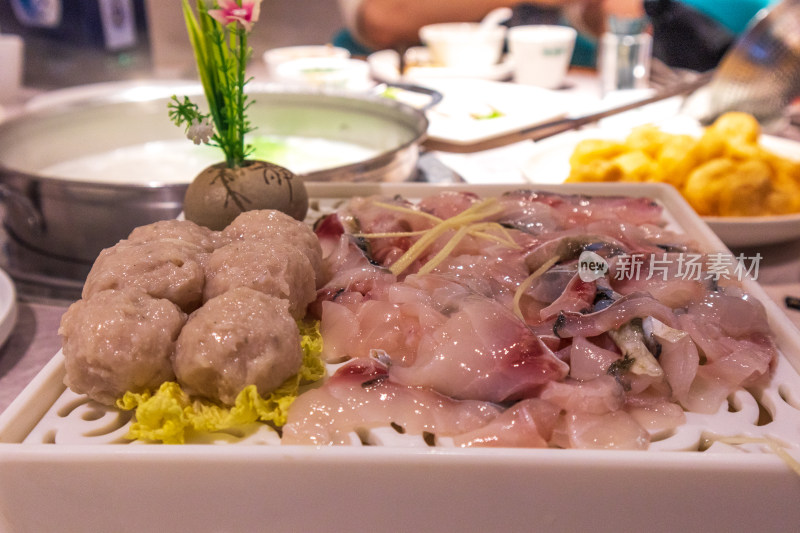 广式脆肉鲩食材切片特写