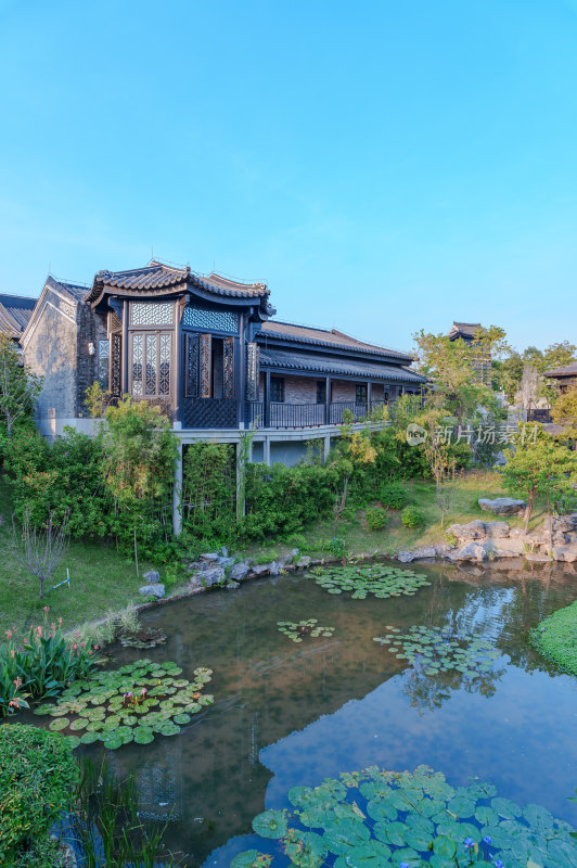 广州市文化馆中式传统岭南建筑园林水景设计