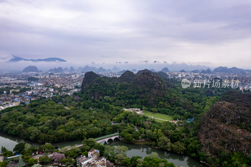 广西桂林城市风光航拍图