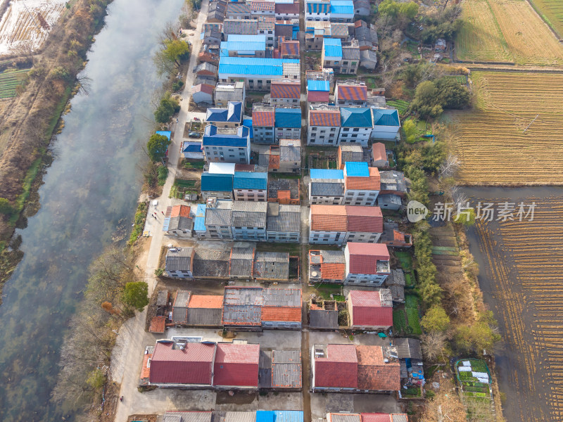 乡村住宅河流田野航拍全景