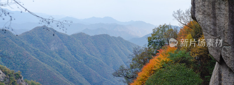 河南省洛阳白云山九龙潭秋天风景