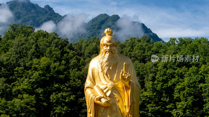 洛阳老君山景区老子雕像