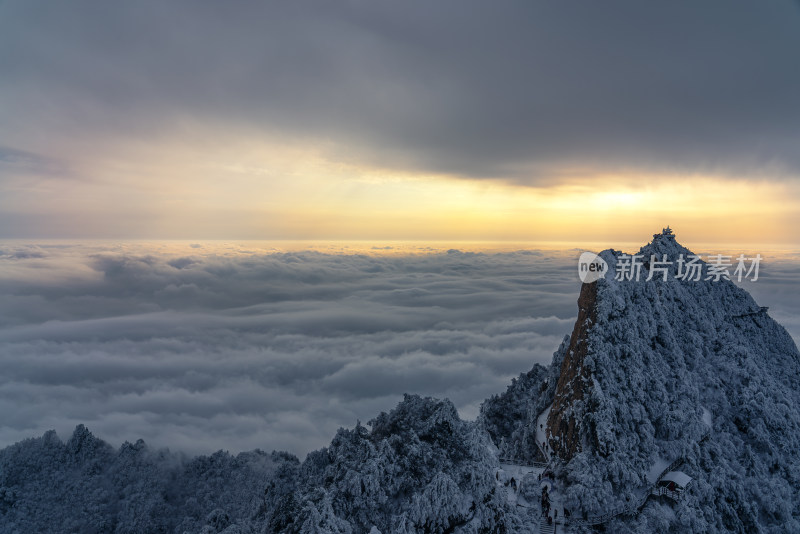 山川云海大雪日出大气航拍