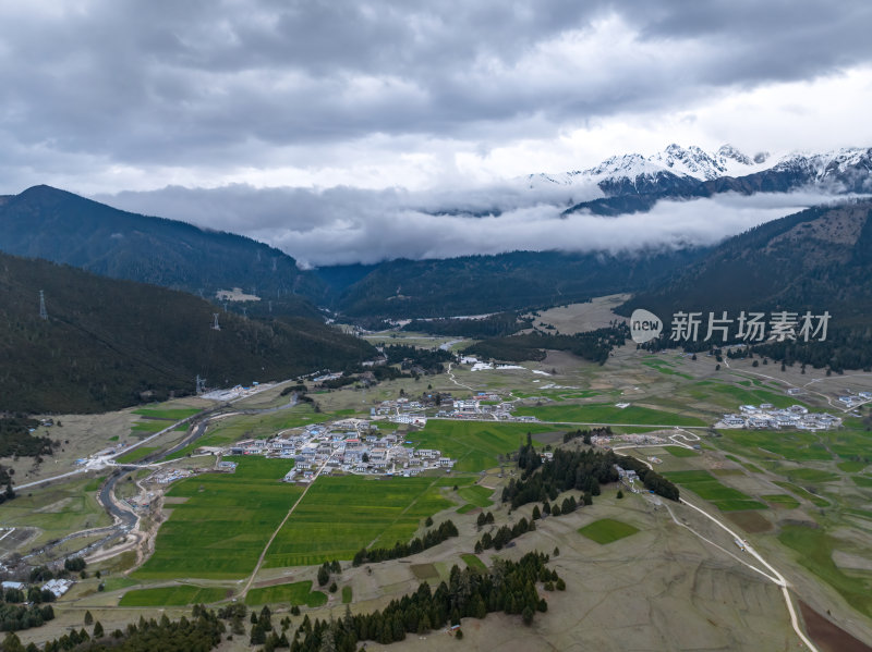 西藏林芝地区鲁朗小镇高空航拍