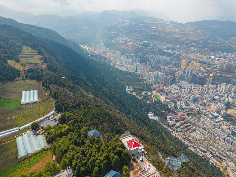 航拍云南红河州个旧市城市风光