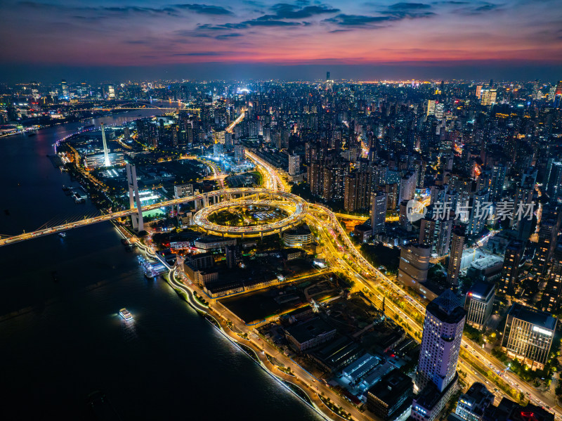 航拍上海黄浦江南浦大桥夜景