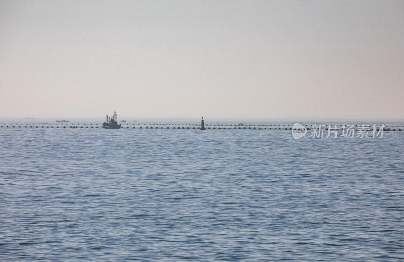 山东青岛第三海水浴场海滨海岸海滩海天景观